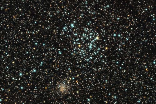 M35 - Shoe-Buckle Cluster